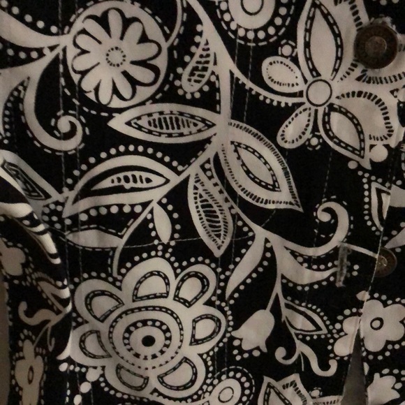 Cute black and white jacket - Picture 3 of 3